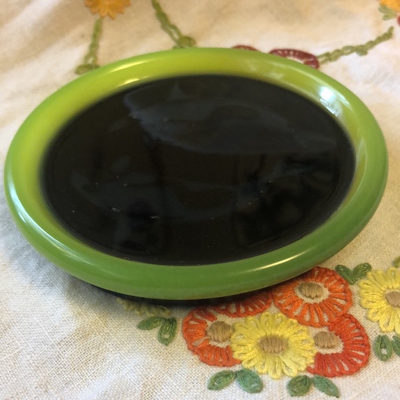 Handmade glow in the dark orca resin tray - Picture 2 of 5